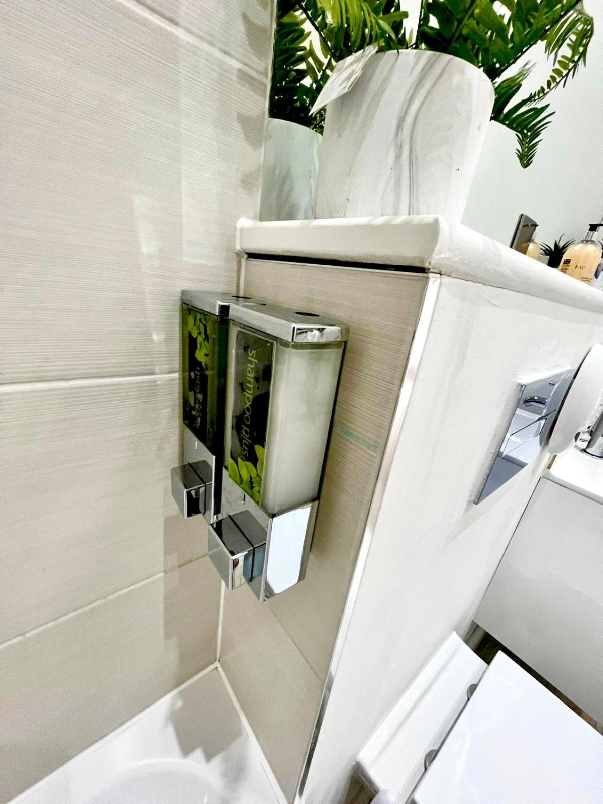 The Penthouse Margate, Balconies, Sea View, Gated Parking, Air Con! Apartment ภายนอก รูปภาพ